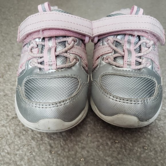 Cute Pink Sneakers sz 5 - Picture 9 of 13